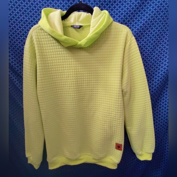 COOFANDY - Mens bright green, quilted pattern, pullover sweatshirt. Size-S - Picture 2 of 7